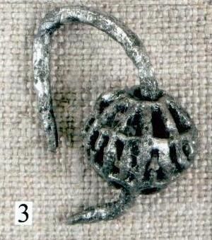 Височное кольцо. XIII в. Металл, волочение, литье. 2,6 х 2,3 х 1 см. БОКМ-4038 А-782.