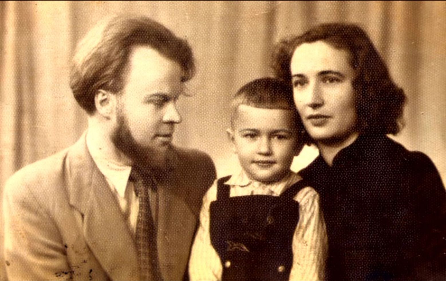Сергей Орлов с женой и сыном