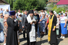 Молебен у храма Ильи Пророка